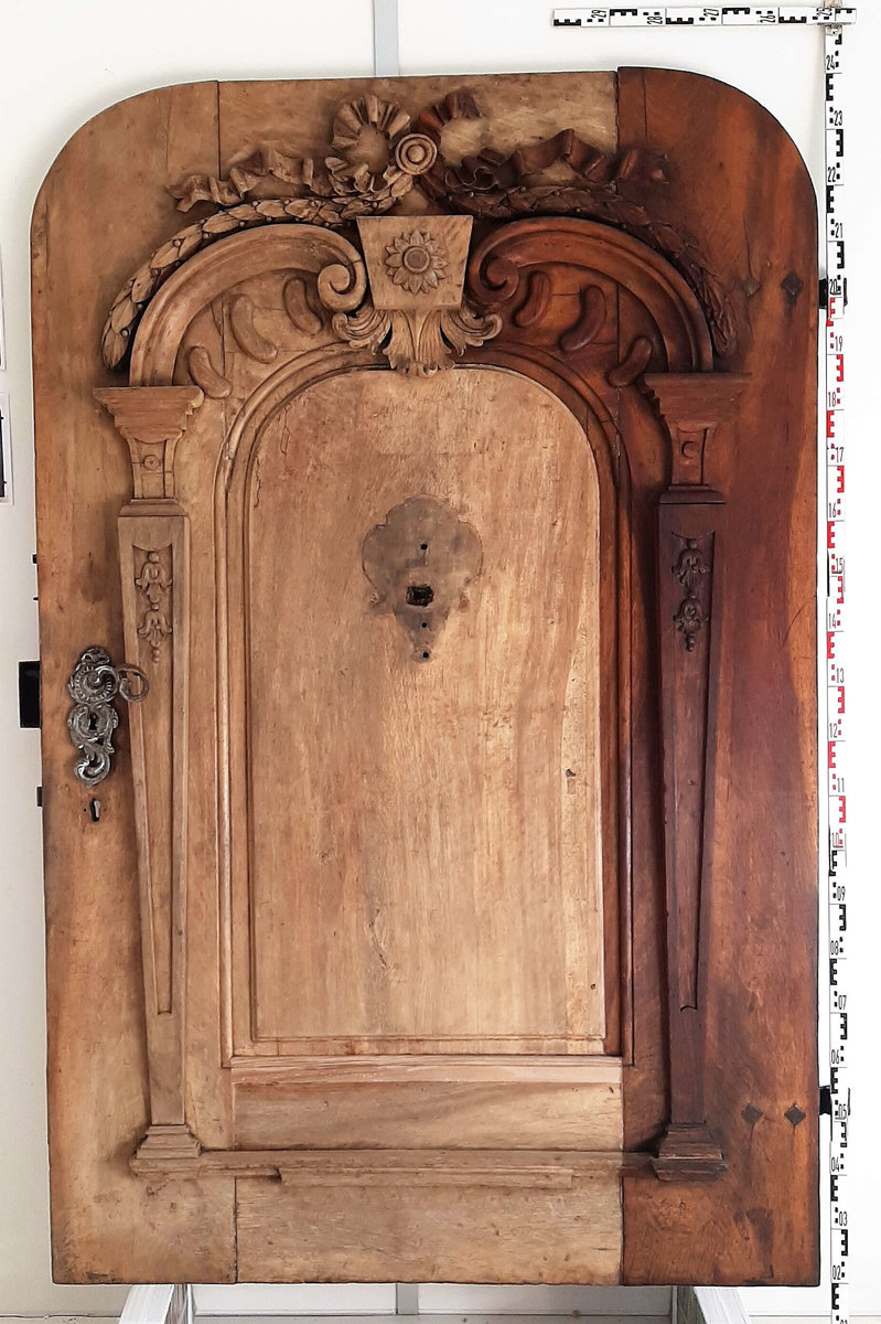 Restaurierung einer Tür von der Schaunigg GmbH & Co KG